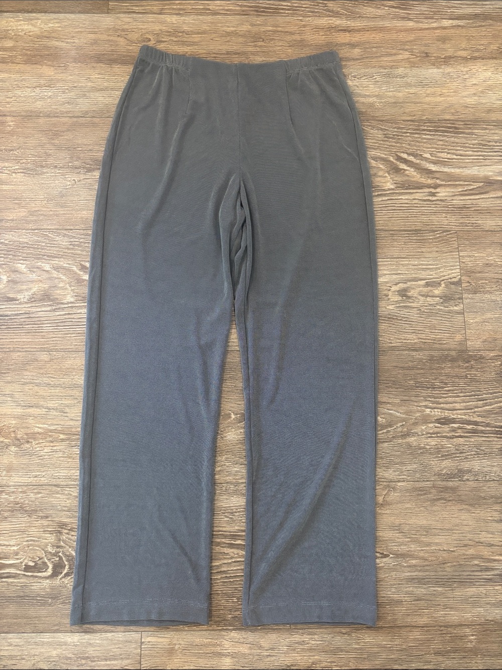 Chico’s Travelers No Tummy Knit Pants Shadow Cross Dye Gray Size 2 / Women's 12
